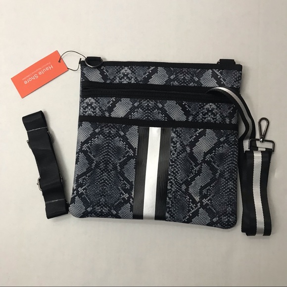 NWT Haute Shore Peyton Vogue Gray Python Crossbody - Picture 6 of 6